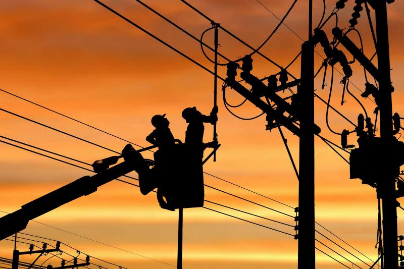 Vereadores solicitam providências da Copel após aumento nas faturas e constantes quedas de energia